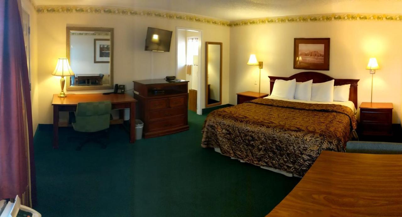 River Forest Inn Белтон Екстер'єр фото