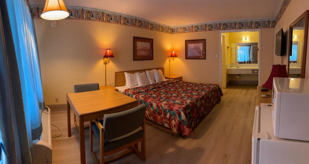 River Forest Inn Белтон Екстер'єр фото
