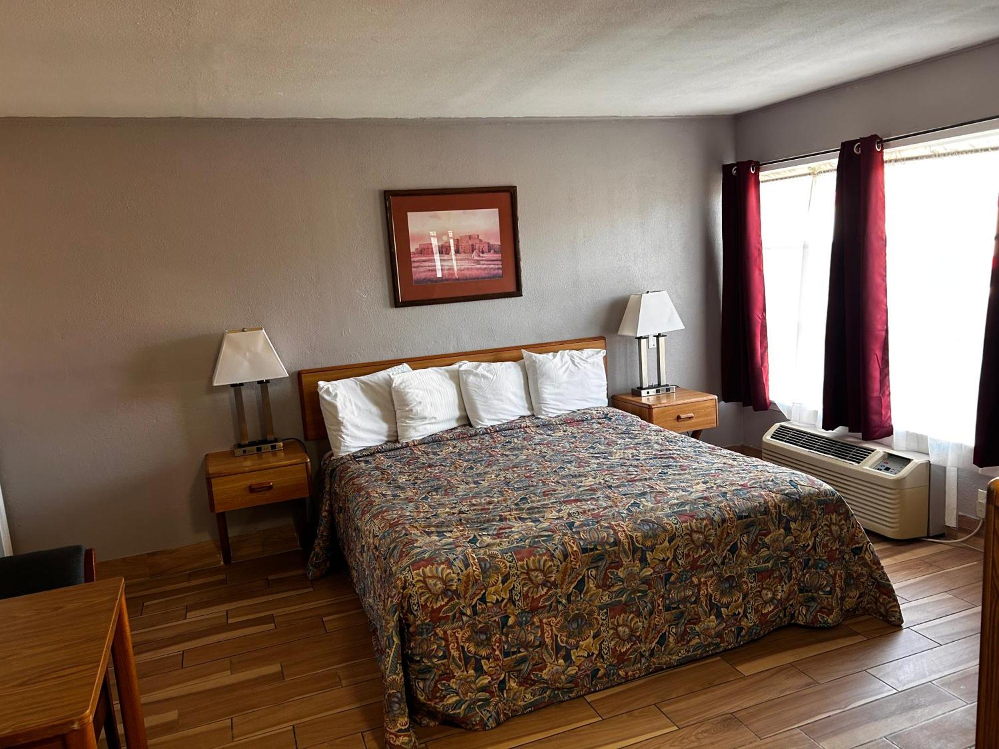 River Forest Inn Белтон Екстер'єр фото